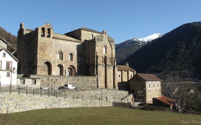 Visitar Siresa, Hecho, la Corona de los Muertos y los dólmenes de Oza