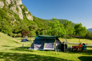 Camping Borda Bisaltico. Valle de Hecho. Pirineo Aragonés
