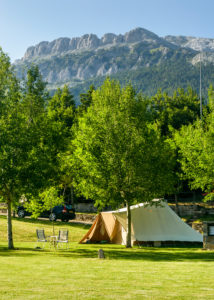 Camping Familiar Borda Bisaltico. Valle de Hecho. Pirineo Aragonés